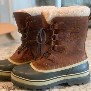 Men’s Size 8 Sorel Caribou waterproof boots
